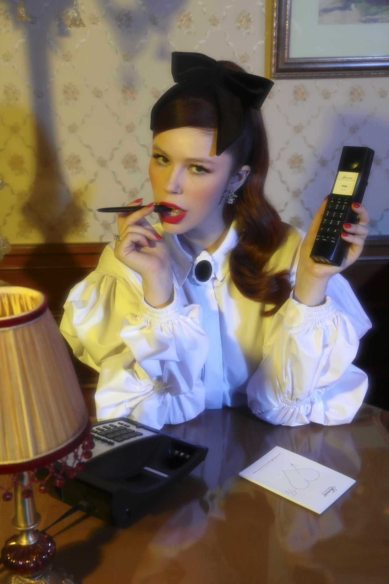 Банты, воланы и розовый: Андре Тан и Соня Плакидюк показали, как нарядиться на Новый год (фото)